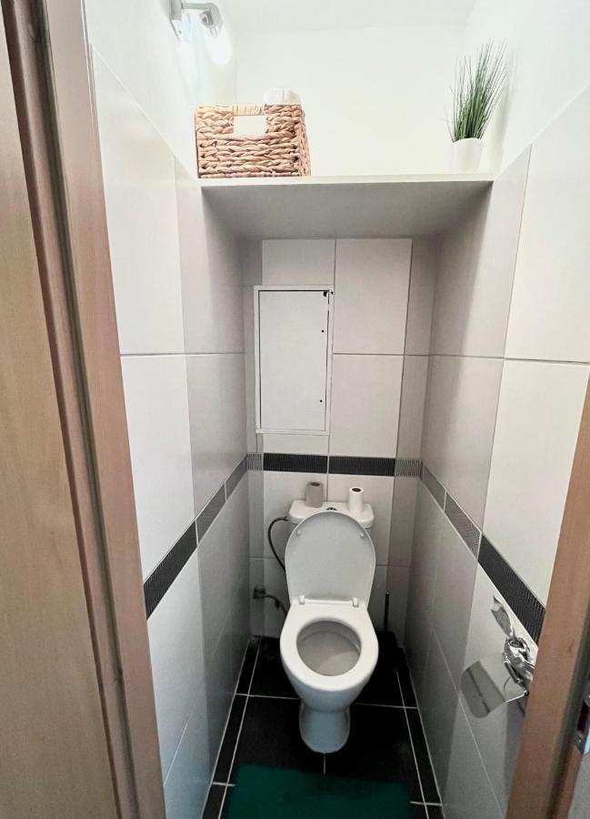 Apartament Elegant Escape - Free Parking, Easy Access To Centre Bratysława