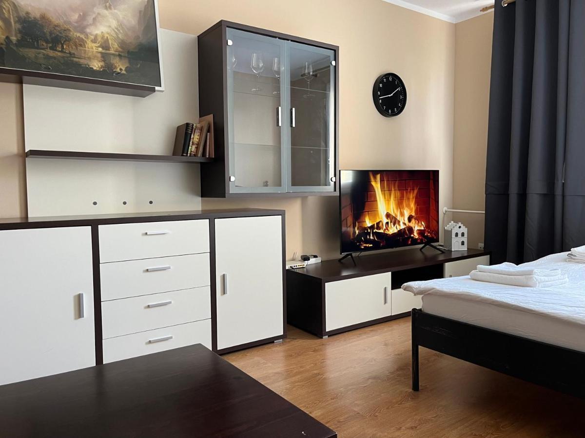 Elegant Escape - Free Parking, Easy Access To Centre Apartament